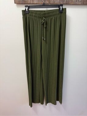 Love Olive Green Pleated Drawstring Waist Pants
